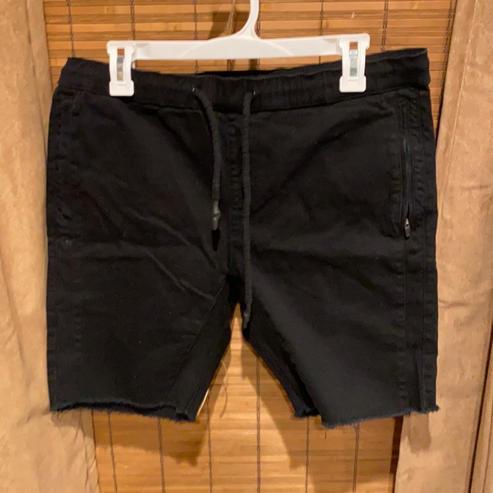 Men’s casual shorts